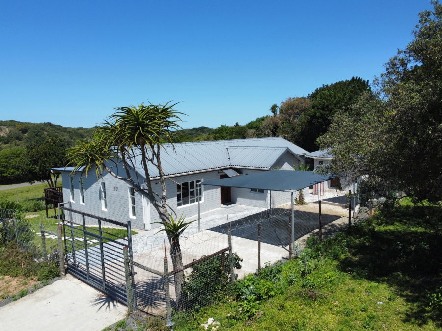 5 Bedroom Property for Sale in Cintsa East Eastern Cape